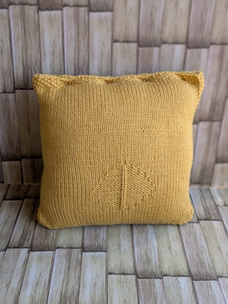 goldenrodleafknitpillowcoverpattern